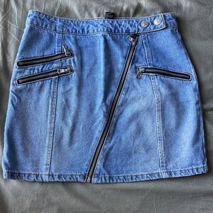 Forever 21 Blue Denim Skirt with Black Zippers